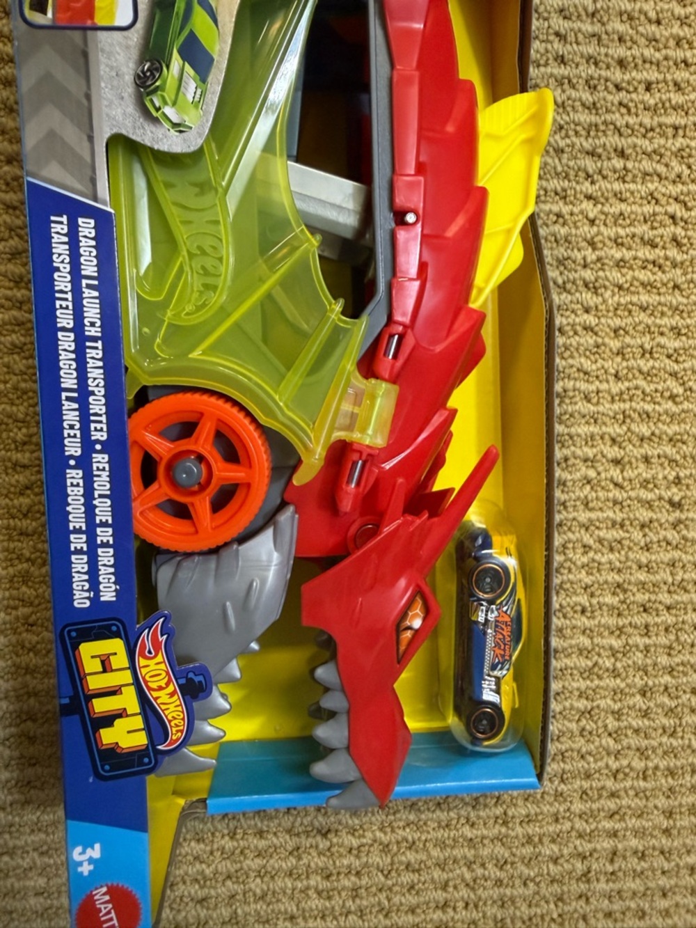 NIB Hot Wheels Dragon Launch Transporter Toy - Picture 2 of 4